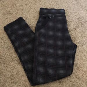 Thick leggings( fur on the inside )